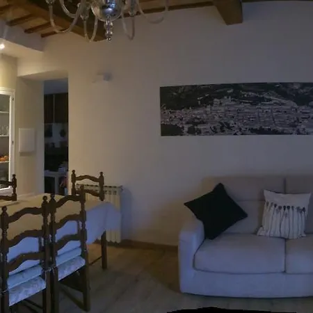 Daire La Casa Della Nonna Marsilia Gubbio